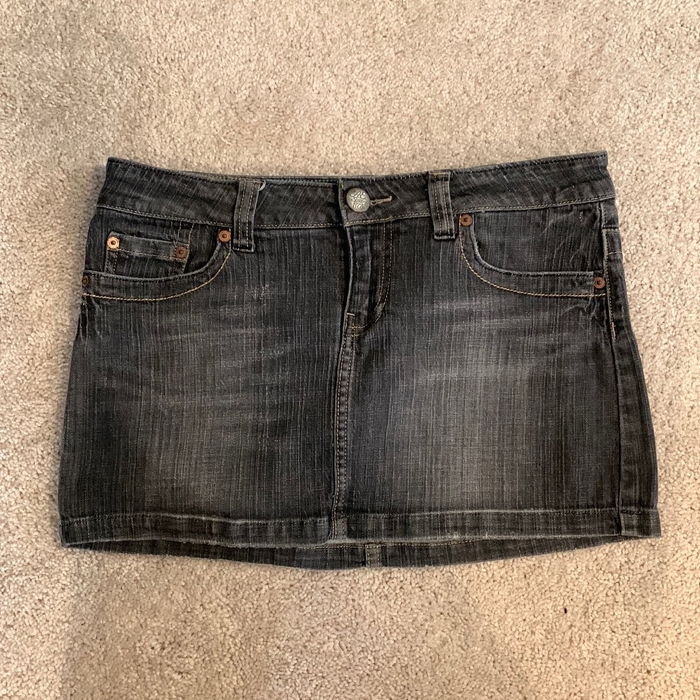 American eagle jean skirt size 8
